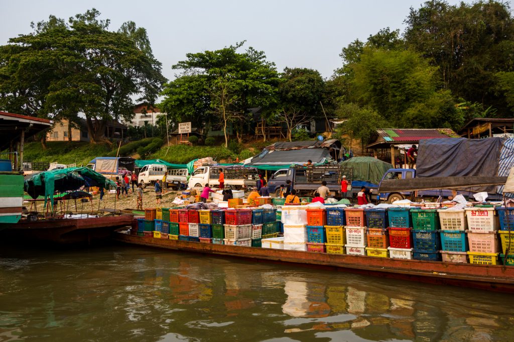 Mit dem Slow Boat auf dem Mekong