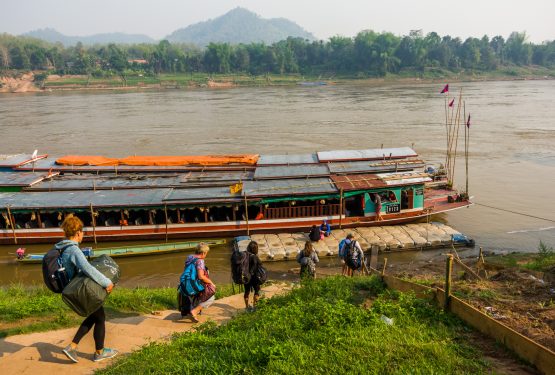 Mit dem Slow Boat auf dem Mekong von Laos nach Thailand
