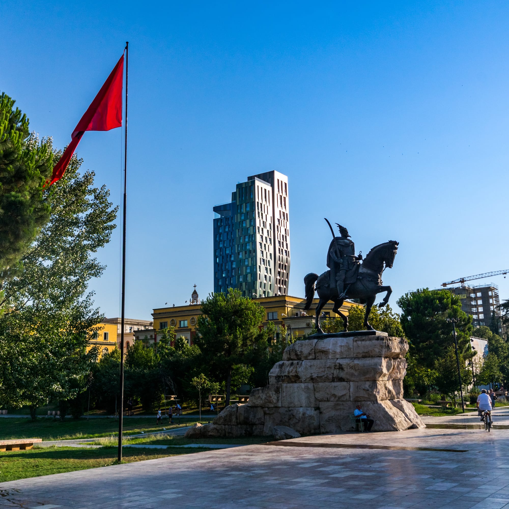 Tirana 2022-1004