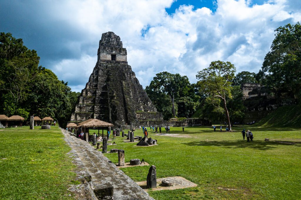 Flores & Tikal 2023 1011